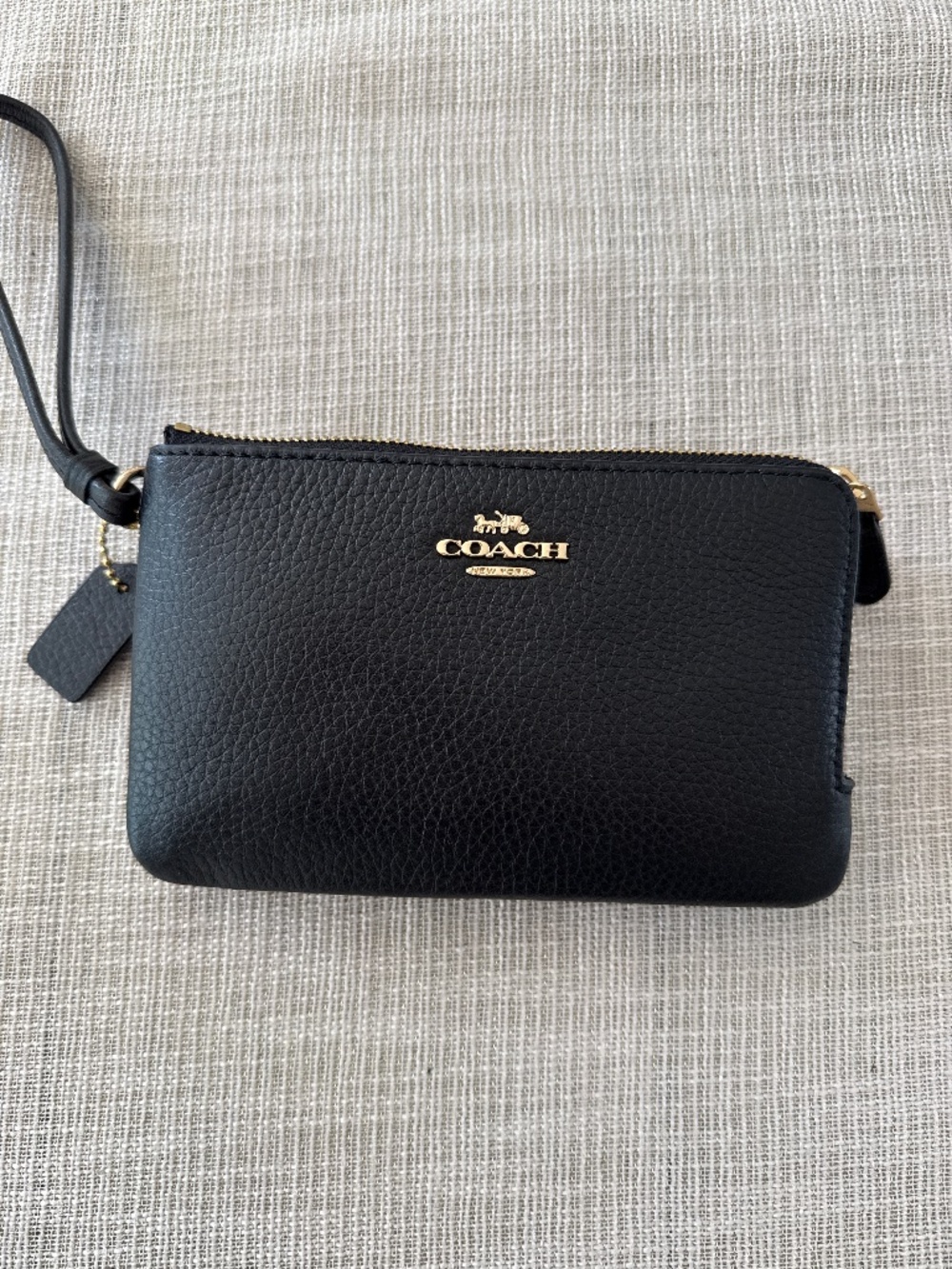 Coach wristlet - Picture 1 of 7